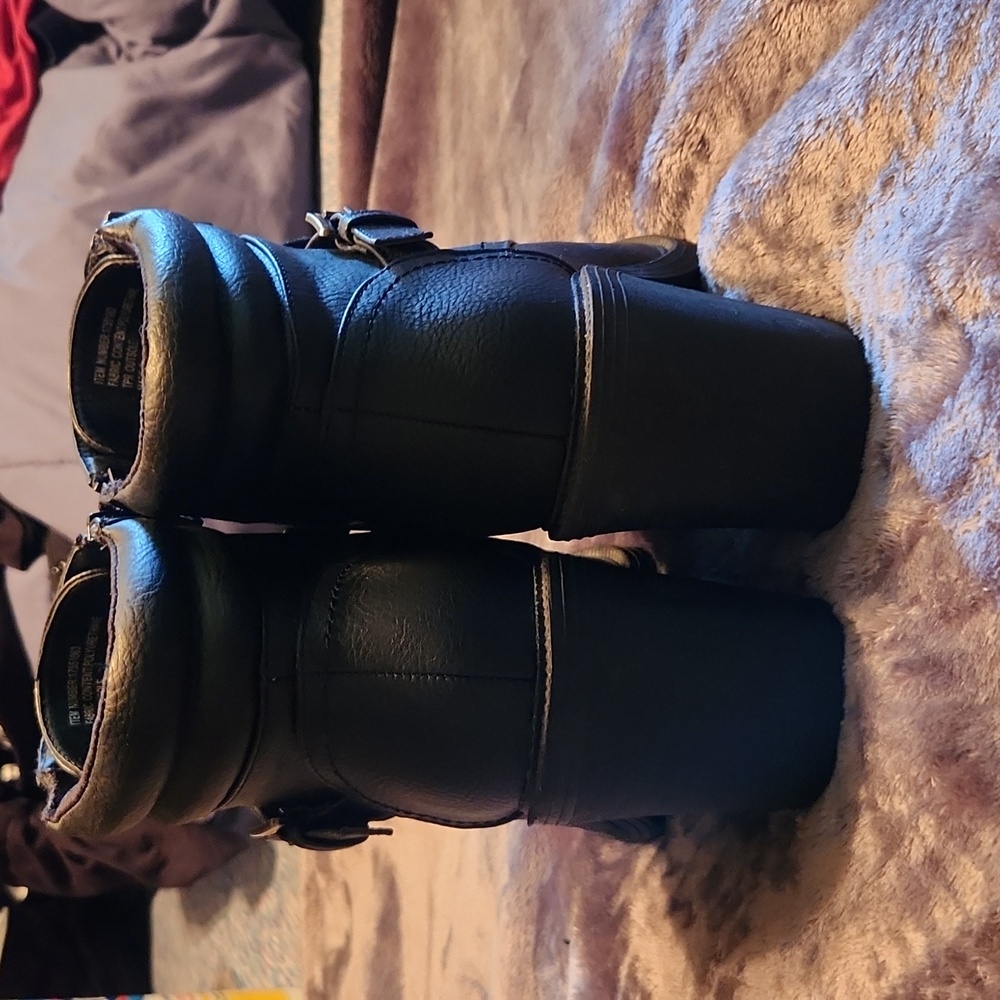 Torrid Side Zip Block Heel Ankle Boot Size 9 - image 3